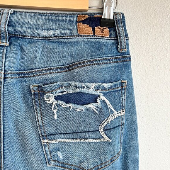 American Eagle Jeans Tomgirl Button Fly Destroyed Raw Hem Grunge - Picture 10 of 15